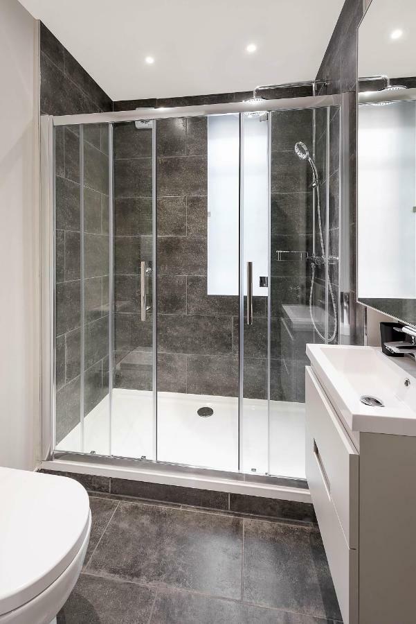 Beautiful Chelsea Apartment In Fashion District Лондон Экстерьер фото